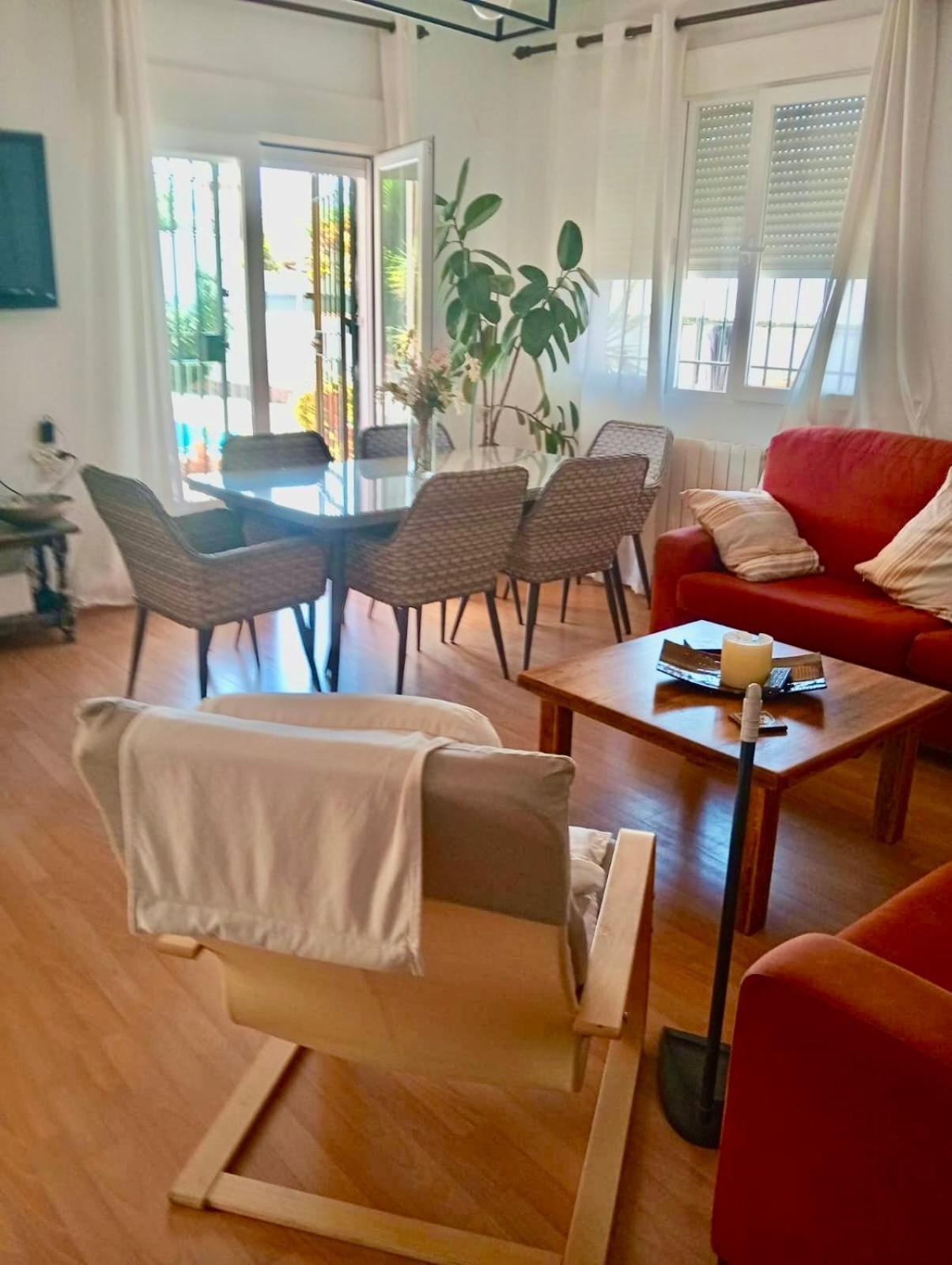 Villa Huetor Con Piscina Privada 우에토르베가 외부 사진
