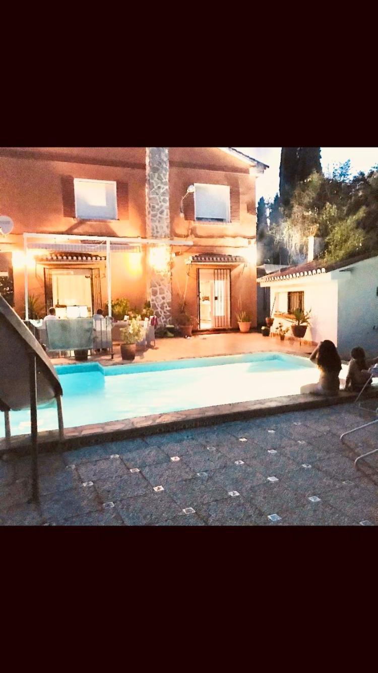 Villa Huetor Con Piscina Privada 우에토르베가 외부 사진